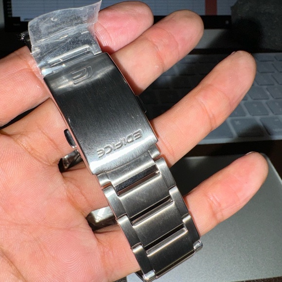 Casio edifice metal watch with blue dial Like New - Picture 5 of 7